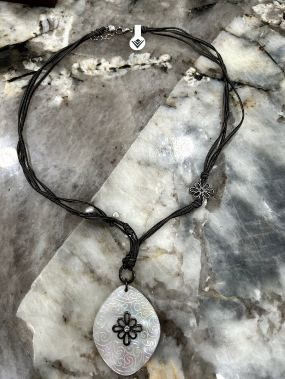 New Silpada Gray Corded Sterling Silver and Mother of Pearl Necklace N2226